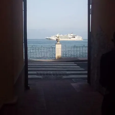 Casa * Giardini Naxos